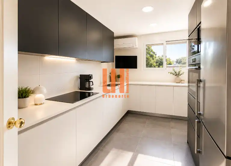 Cocina de Piso en venta en Madrid con Calefacción, Terraza y Piscina comunitaria