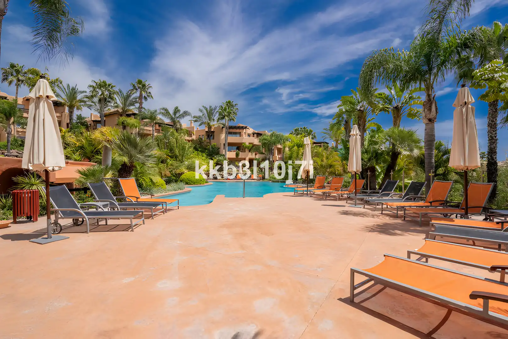 Habitatge amb piscina en venda a Milla de Oro, imagen 19