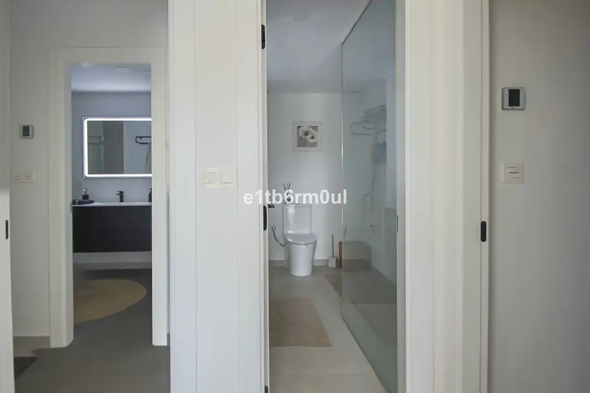 Flat with lift for sale in Nueva Andalucía, imagen 13