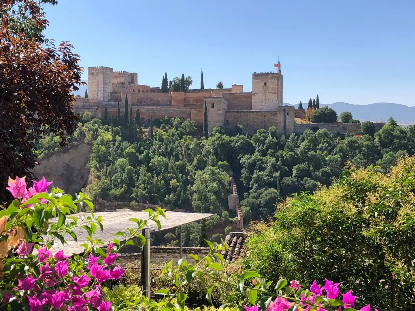 Vista exterior de Piso de alquiler en Granada con Aire acondicionado, Calefacción y Terraza