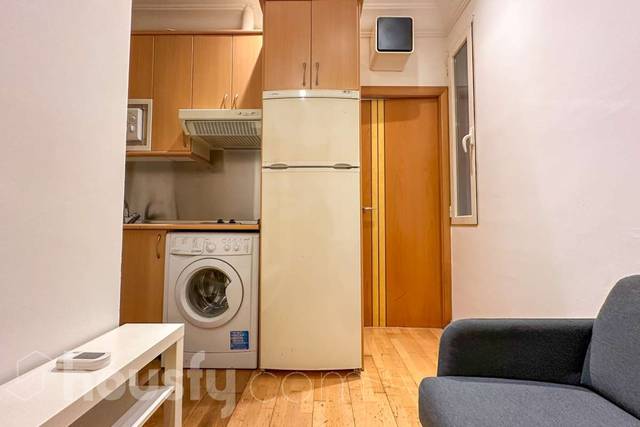 Piso en Venta en Calle de Monteleón, . en Trafalgar