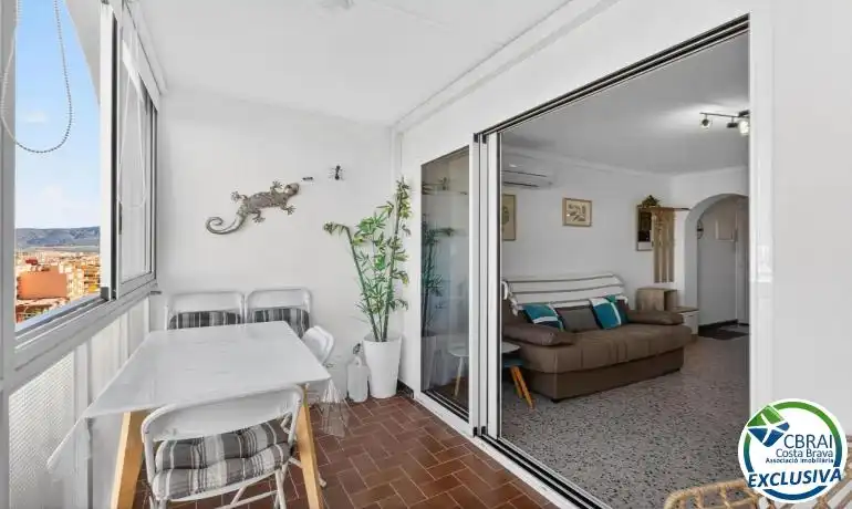 Apartament amb ascensor en venda a Carrer Poblat Tipic-Edifici Nausica, imagen 2