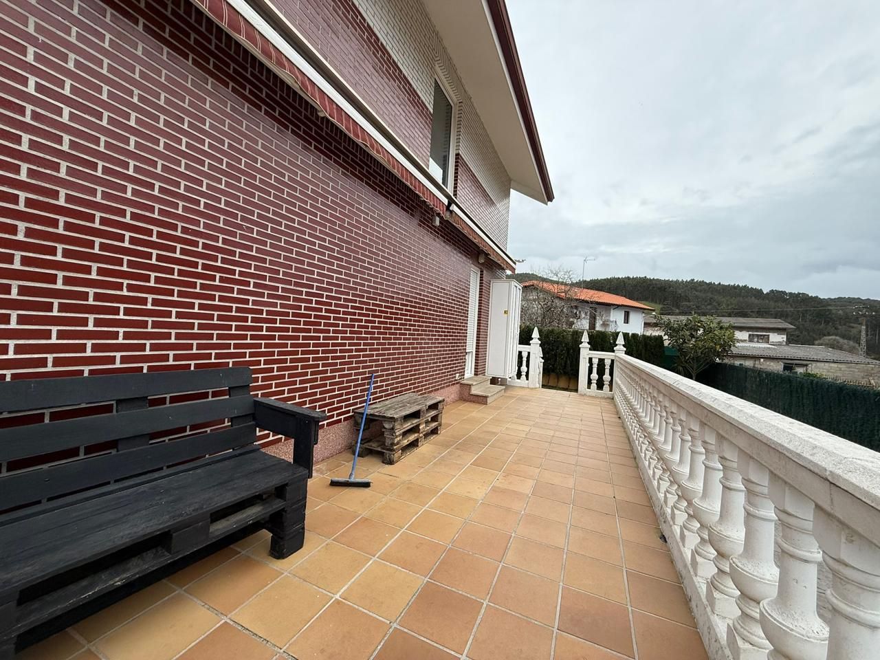 Terrassa de Casa o xalet en venda en Castro-Urdiales amb Calefacció, Jardí privat i Parquet