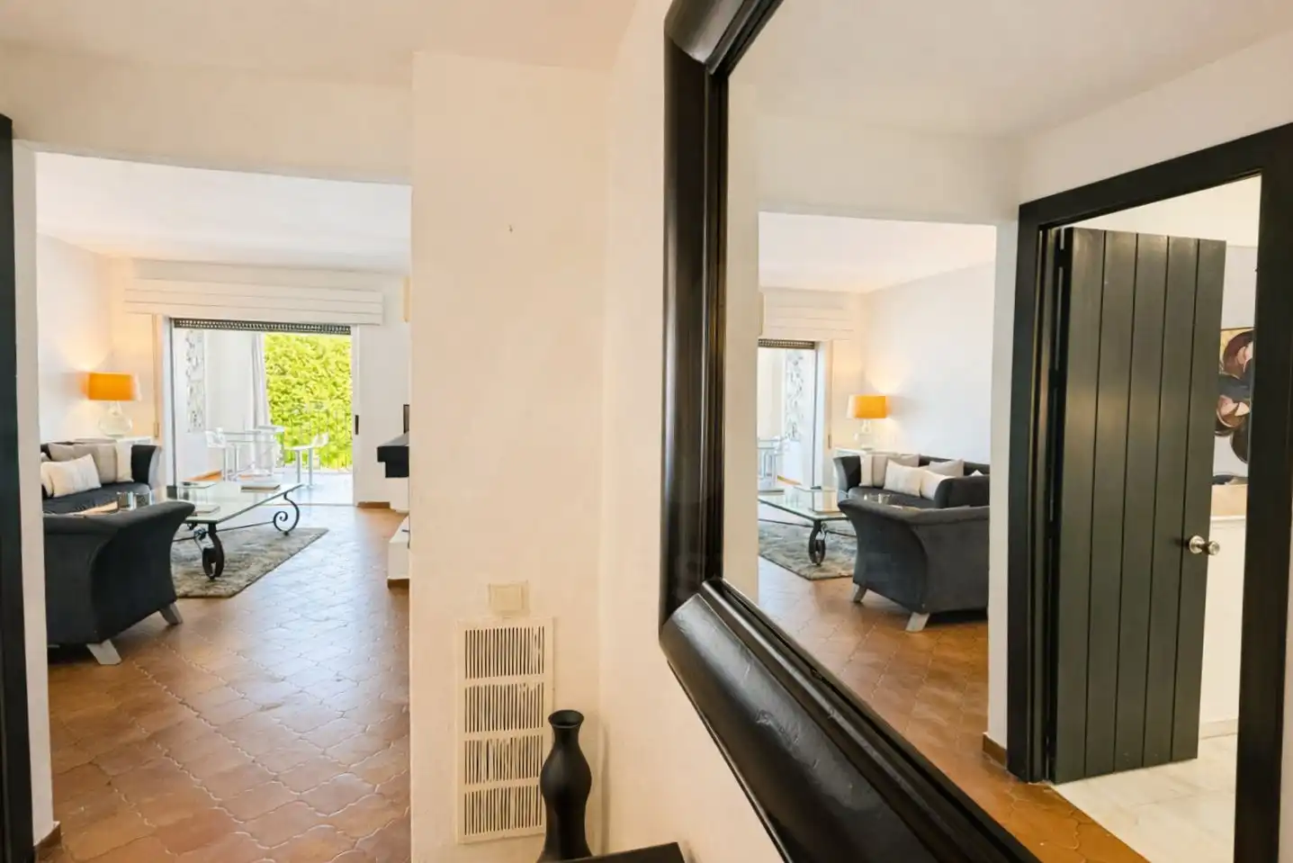 Flat for sale in Marbella  with Air Conditioner and Terrace