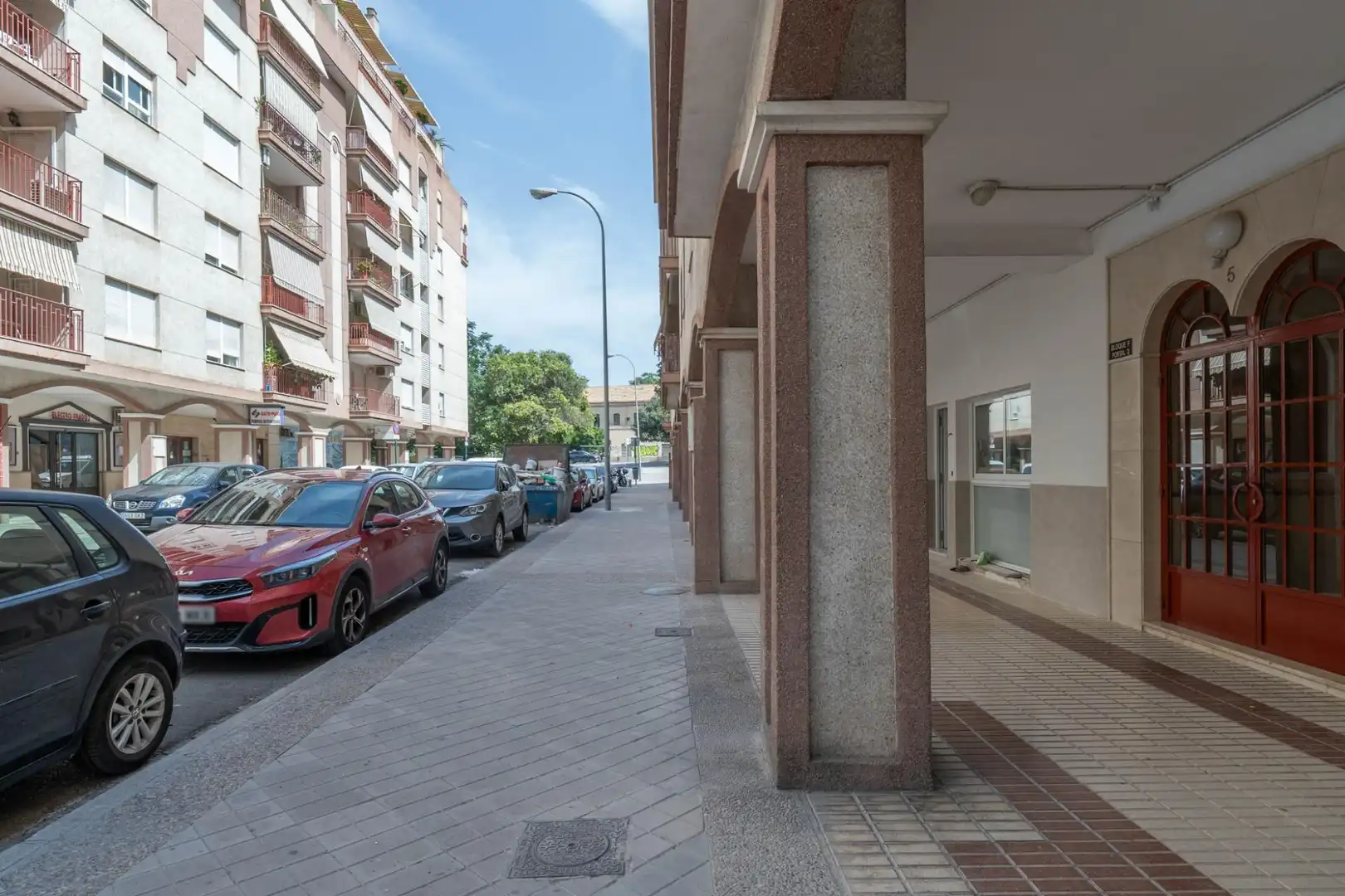 Vista exterior de Apartament en venda en Granada amb Aire condicionat i Calefacció
