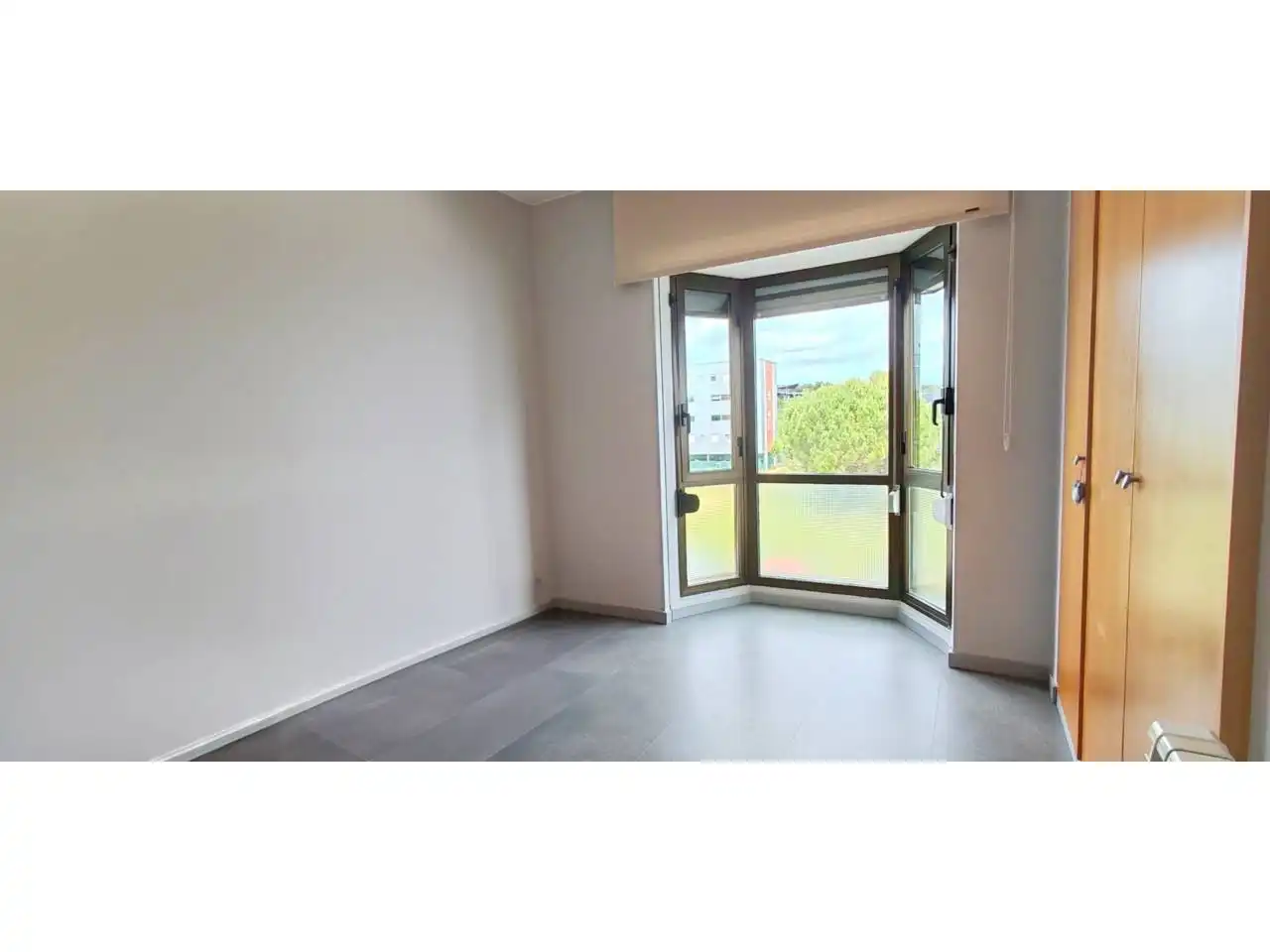 Schlafzimmer von Wohnung zum Verkauf in Girona mit Klimaanlage, Heizung und Terrasse
