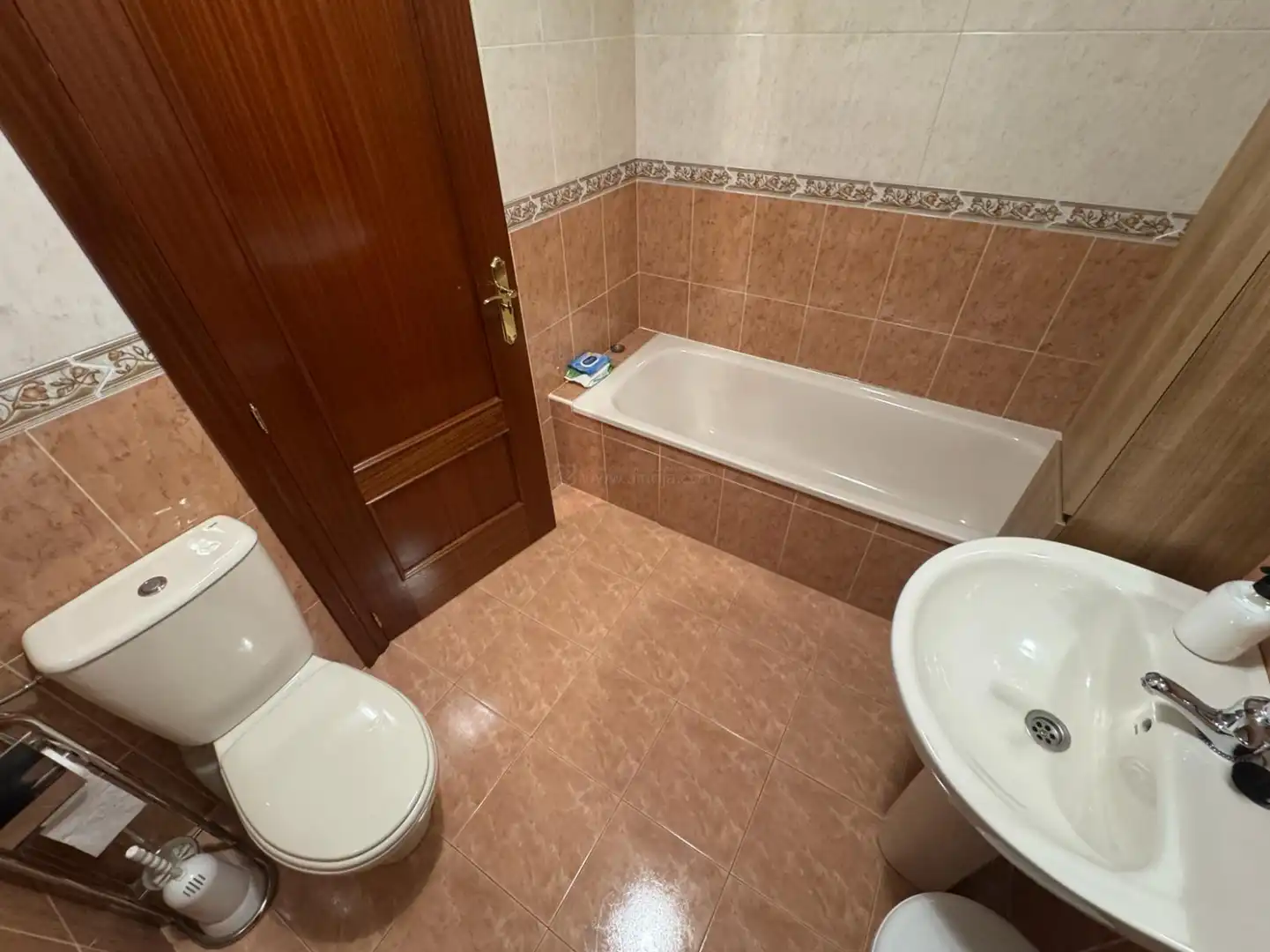 Bathroom of Flat for sale in  Logroño  with Heating, Parquet flooring and Storage room