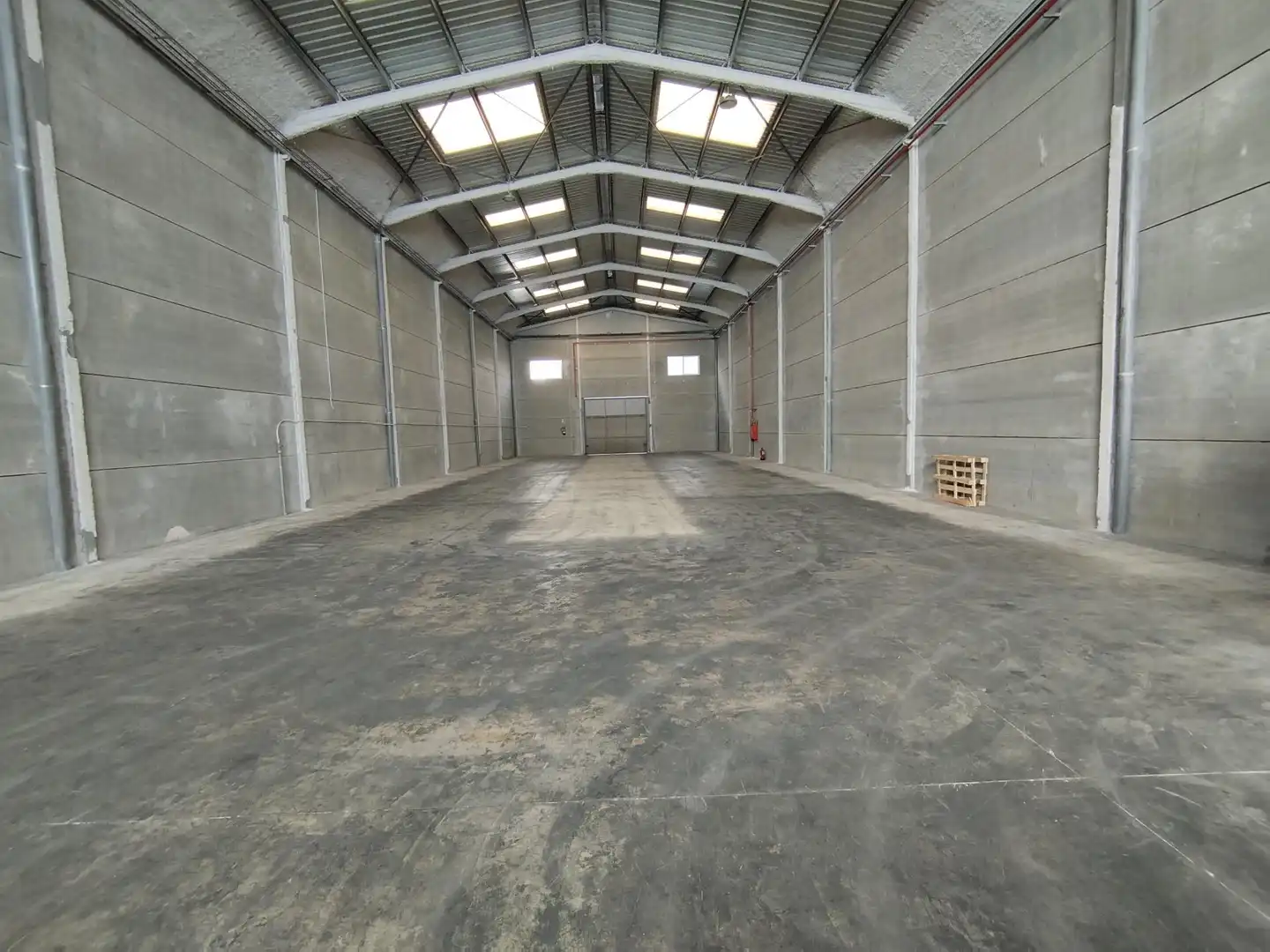 Industrial building to rent in Catarroja