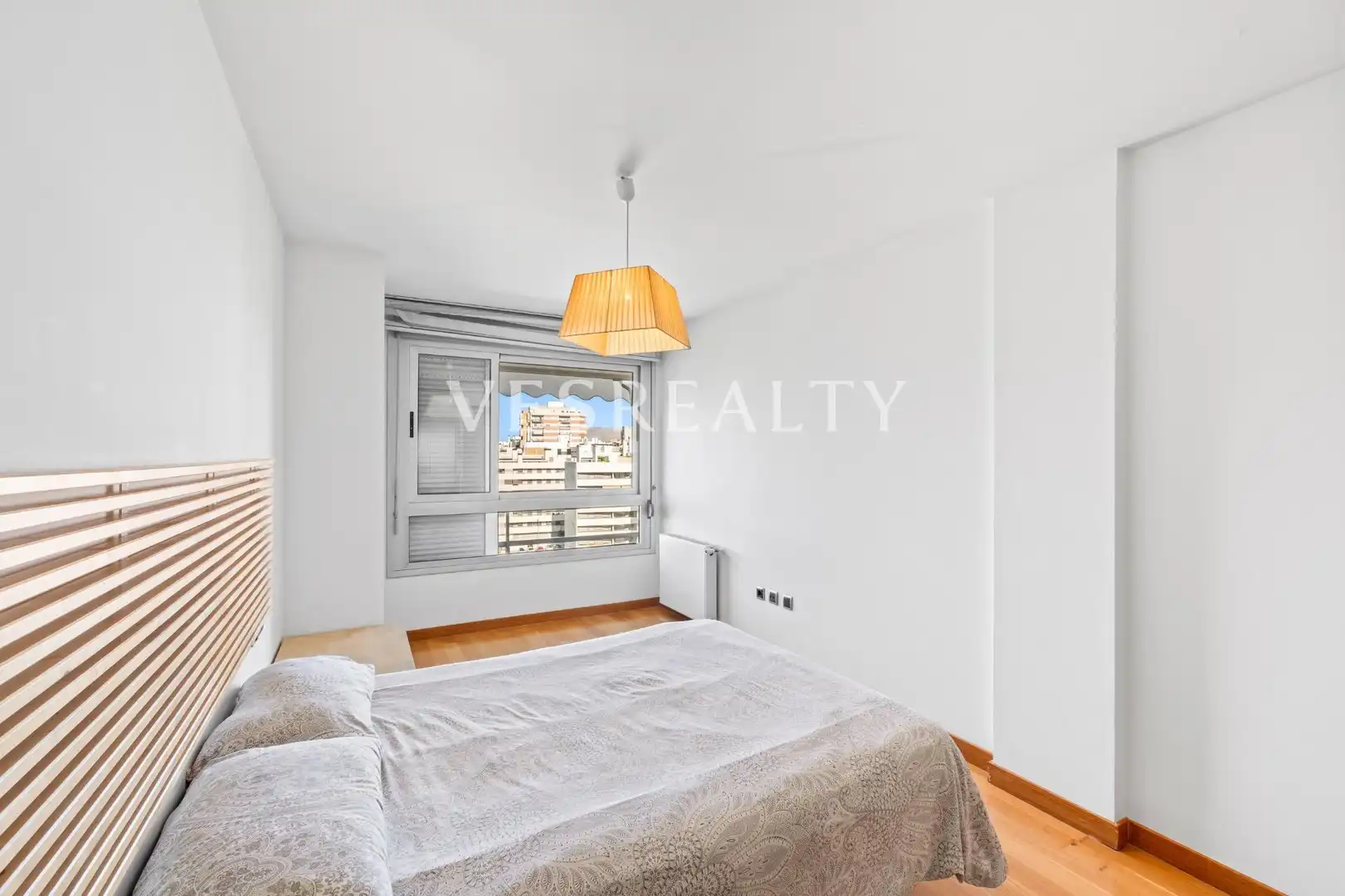 Habitación de Ático en venta en Alicante / Alacant con Aire acondicionado, Calefacción y Terraza