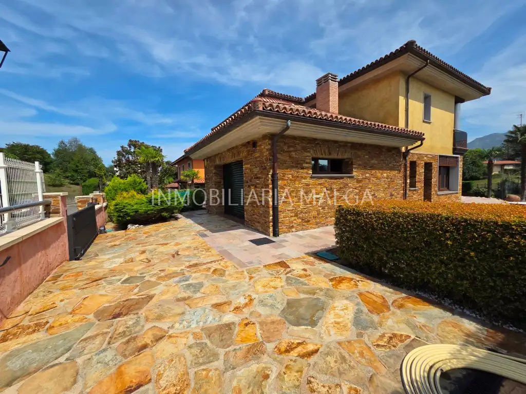 Exterior view of Houses for sale in Colunga  with Heating, Private garden and Parquet flooring