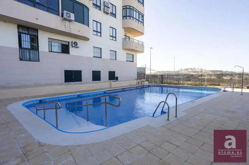 Pis amb piscina en venda a Calle Miguel Serrano, imagen 11