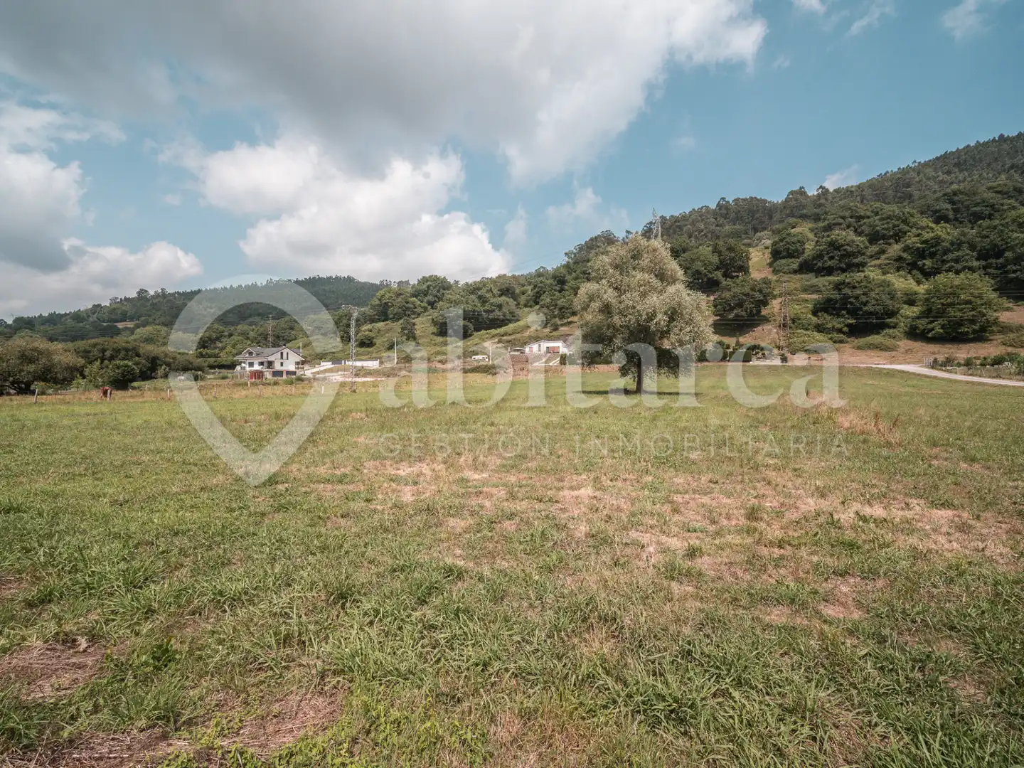 Houses for sale in Castañeda  with Heating, Private garden and Parquet flooring
