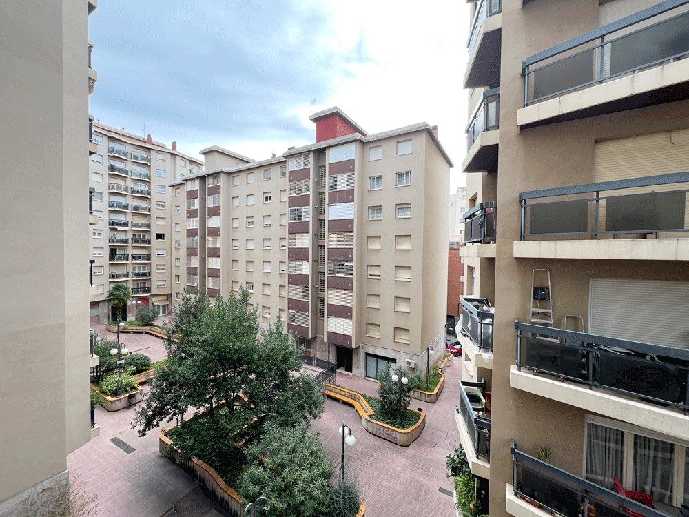 Vista exterior de Piso en venta en Valls con Calefacción, Terraza y Balcón
