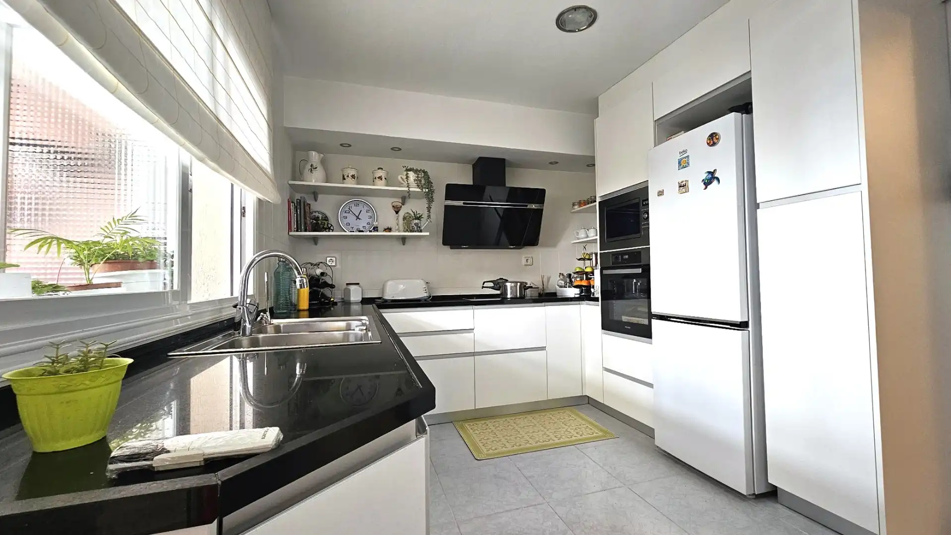 Cocina de Casa o chalet en venta en Sabadell con Aire acondicionado, Calefacción y Terraza