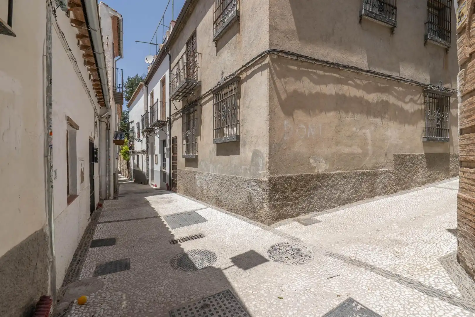 Exterior view of Houses for sale in Albaicín