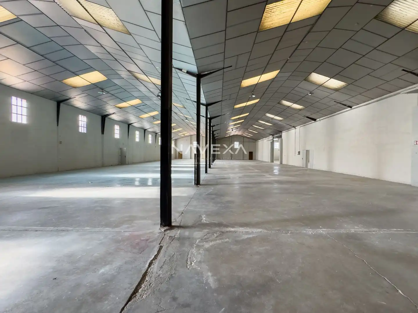 Industrial buildings for rent in Pinto