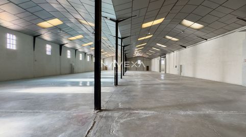 Foto 2 von Fabrikhallen zur Miete in Zona industrial, Pinto