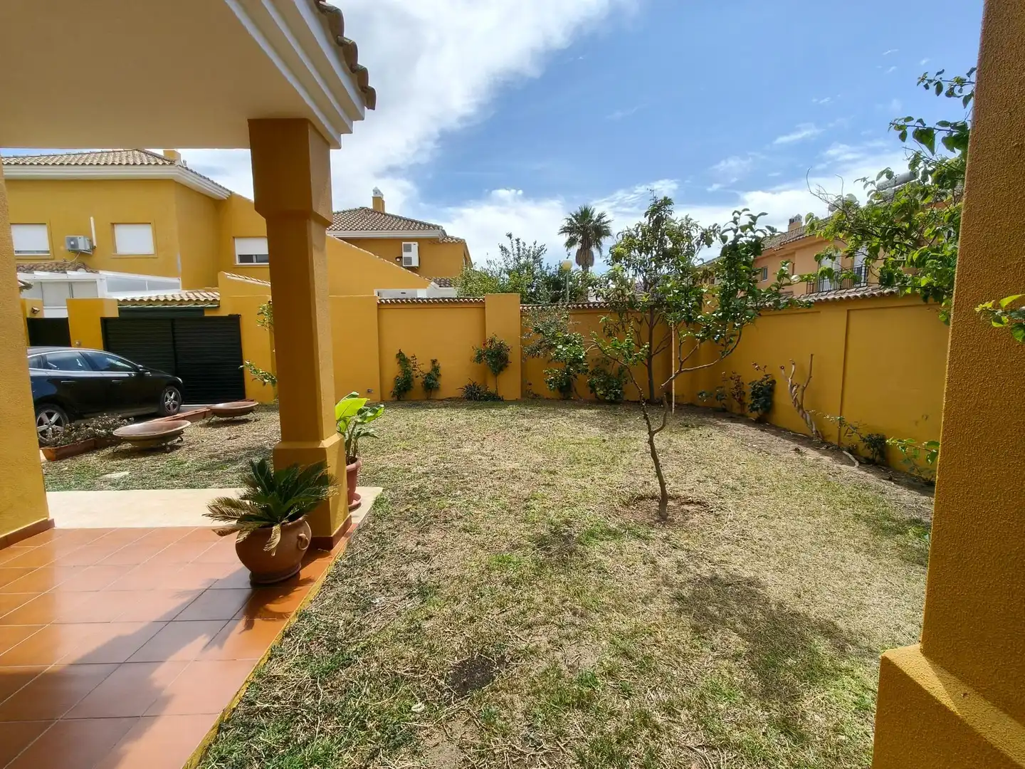 Jardí de Casa adosada en venda en Puerto Real amb Aire condicionat, Calefacció i Jardí privat