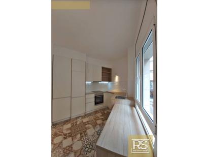Cuina de Pis de lloguer en  Barcelona Capital amb Aire condicionat, Parquet i Terrassa