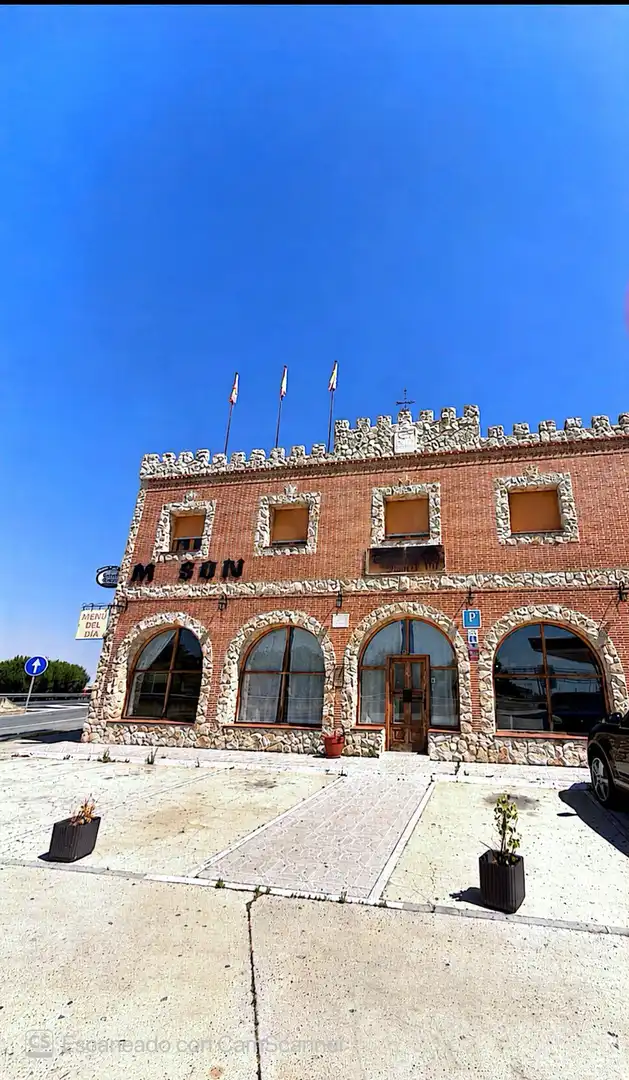Exterior view of Commercial properties for sale in Ataquines, Valladolid