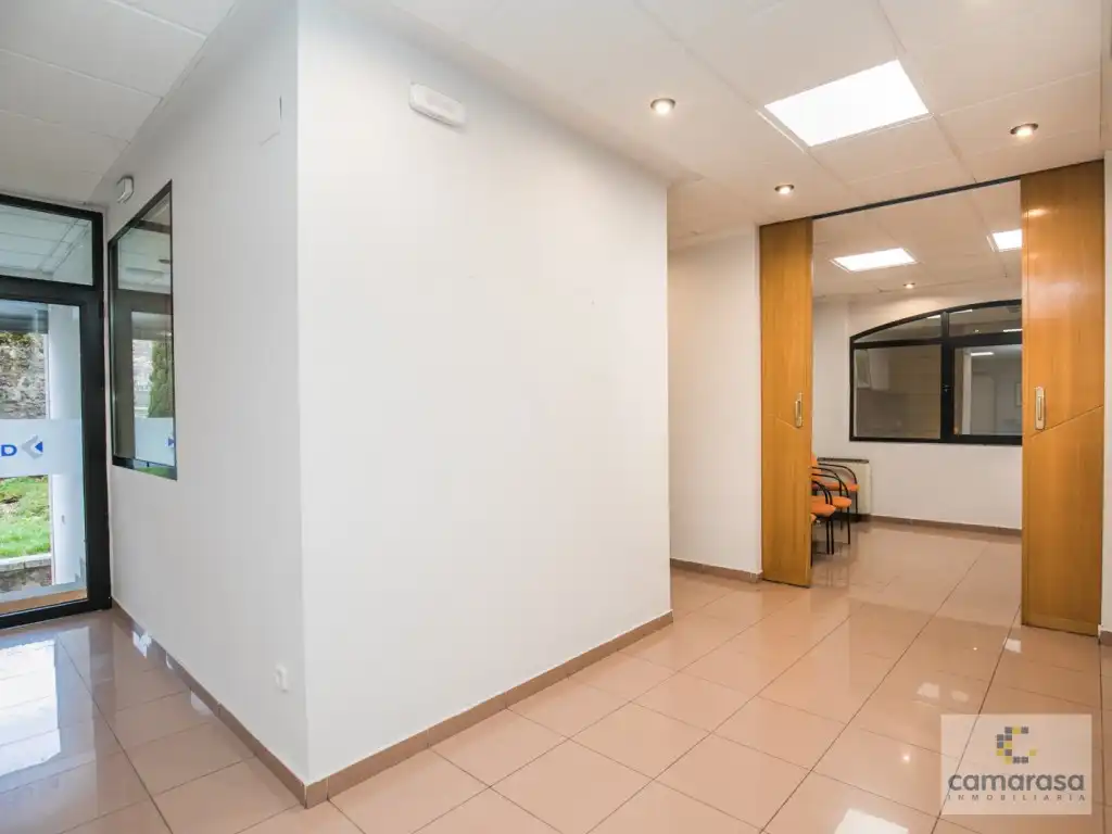 Local en venta en Ávila
