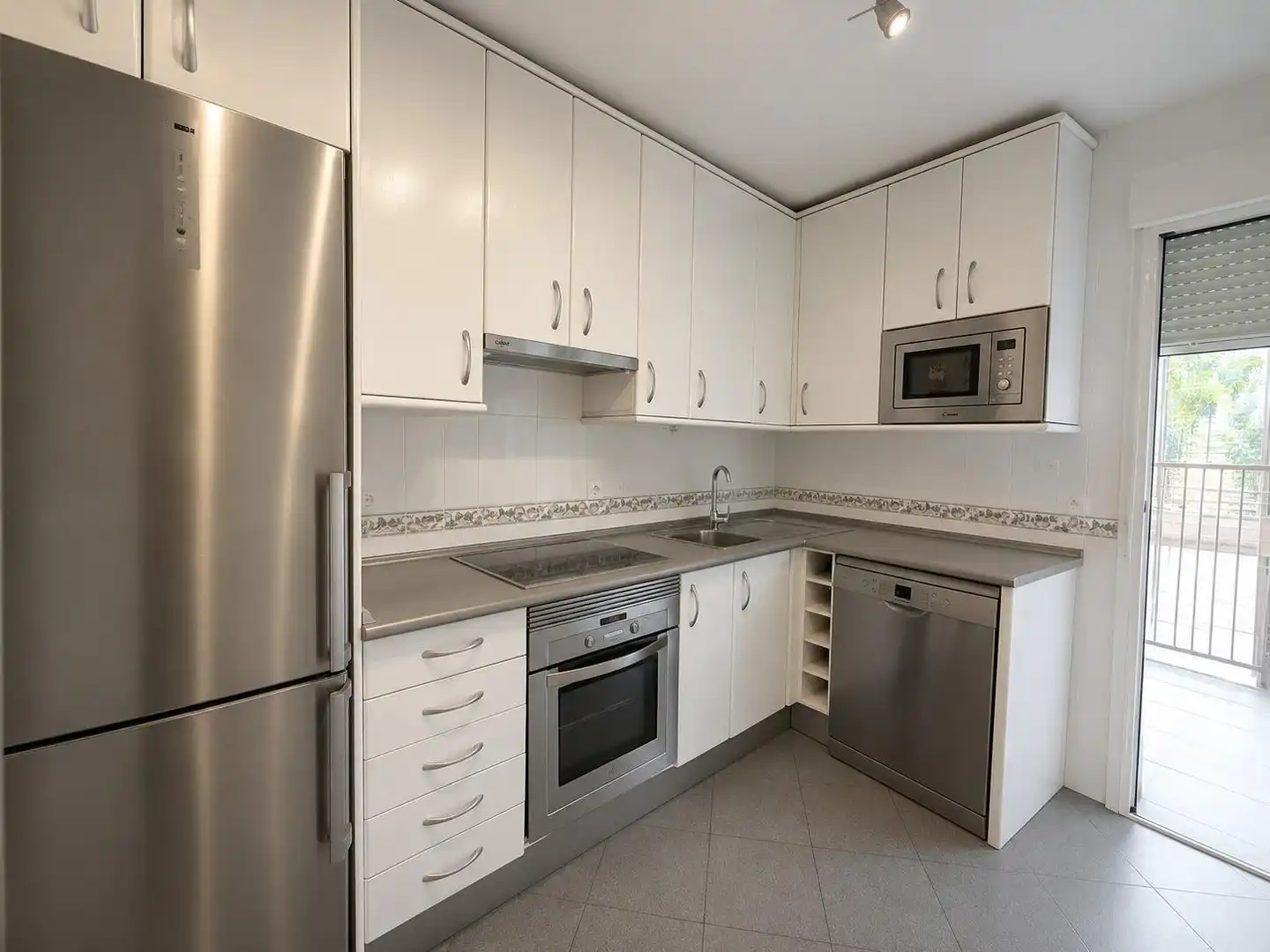 Kitchen of Flat for sale in Madrid  with Air Conditioner, Heating and Terrace