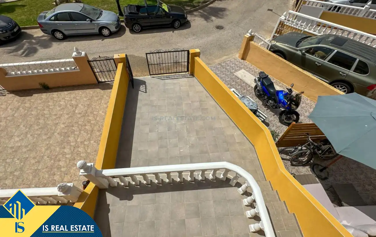Casa adosada en venda en Orihuela amb Aire condicionat, Calefacció i Terrassa