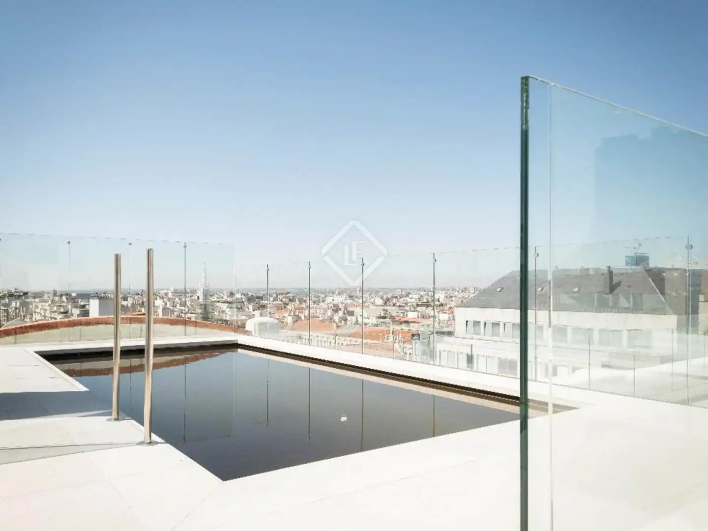 Exterior view of Attic for sale in Madrid  with Air Conditioner, Heating and Parquet flooring