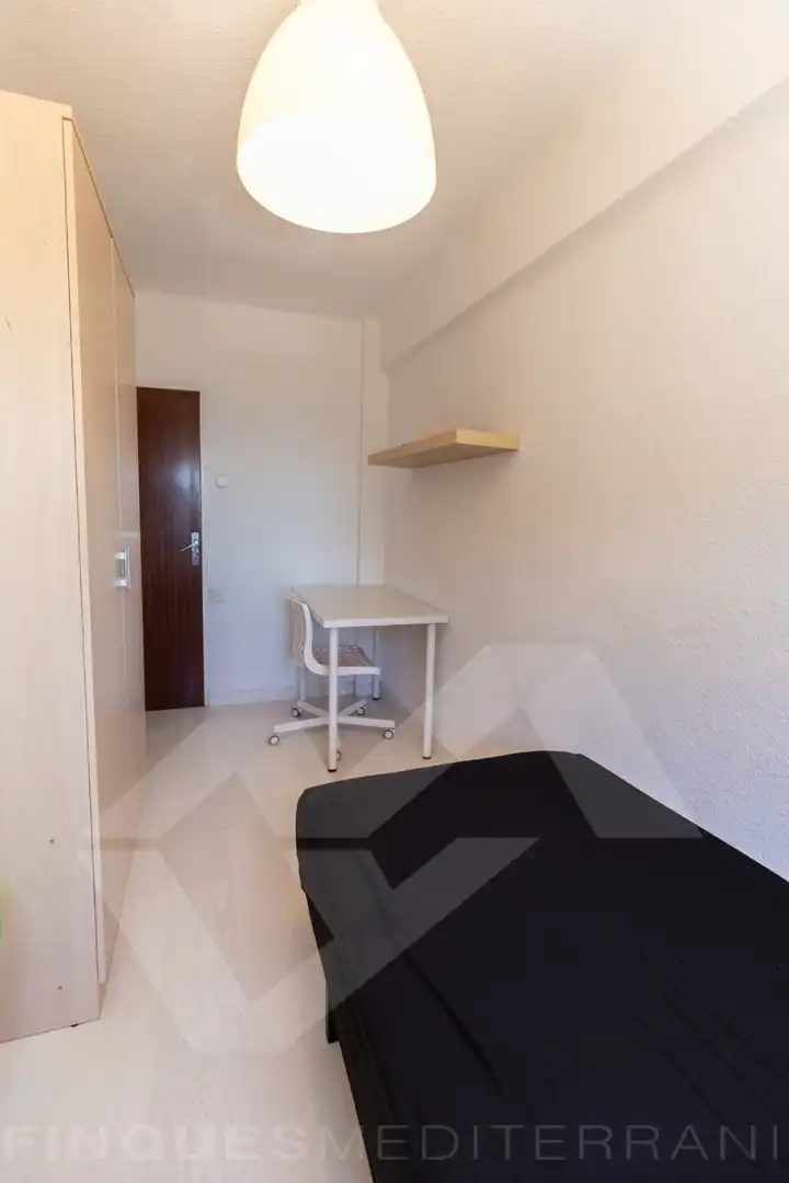 Schlafzimmer von Wohnung zur Miete in Tarragona mit Klimaanlage, Heizung und Parkett