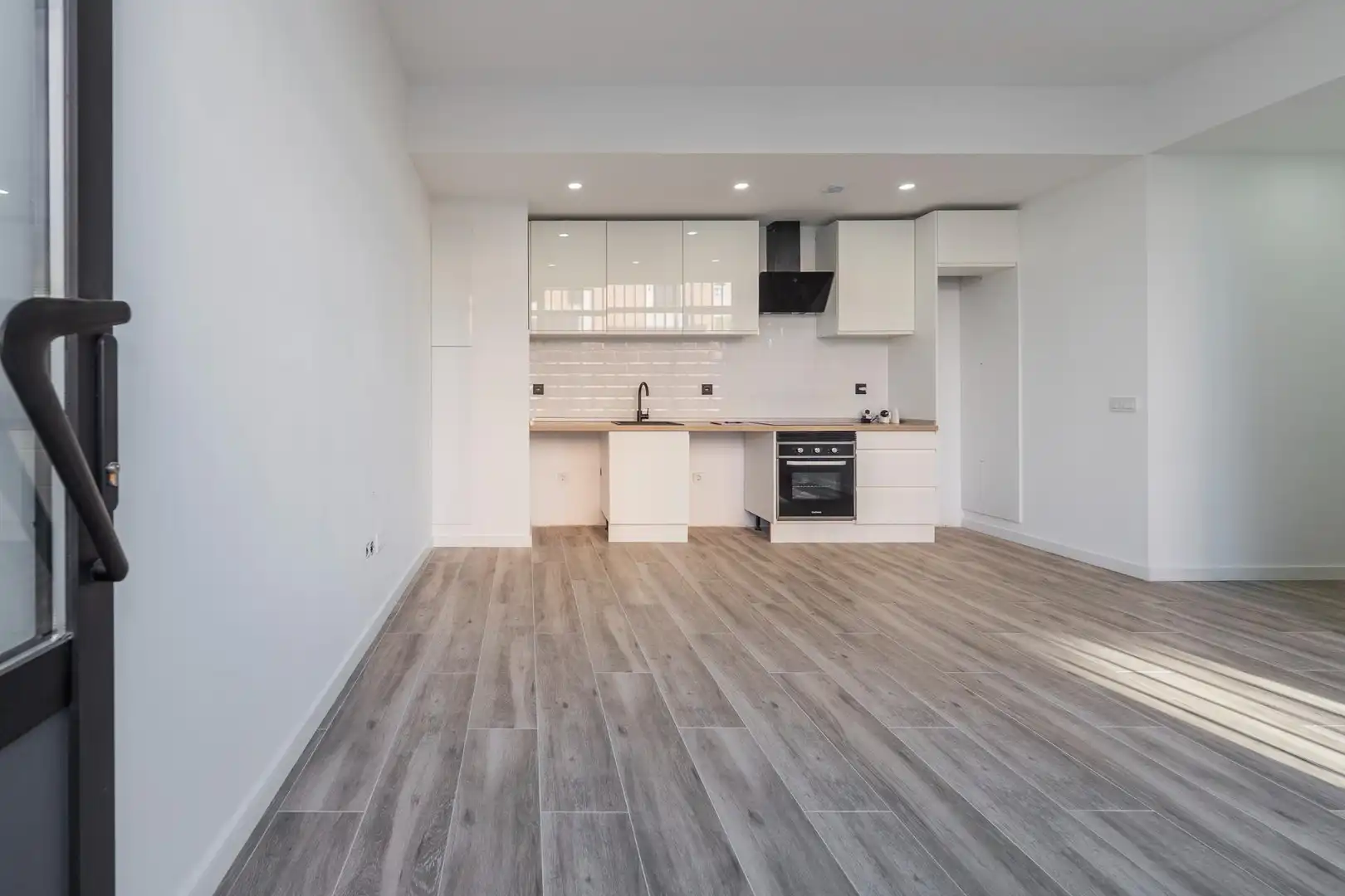 Kitchen of Flat for sale in Madrid