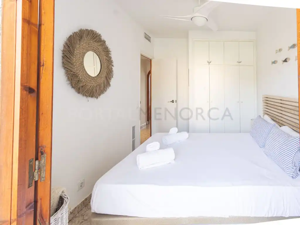 Dormitori de Apartament en venda en Alaior amb Aire condicionat, Terrassa i Piscina