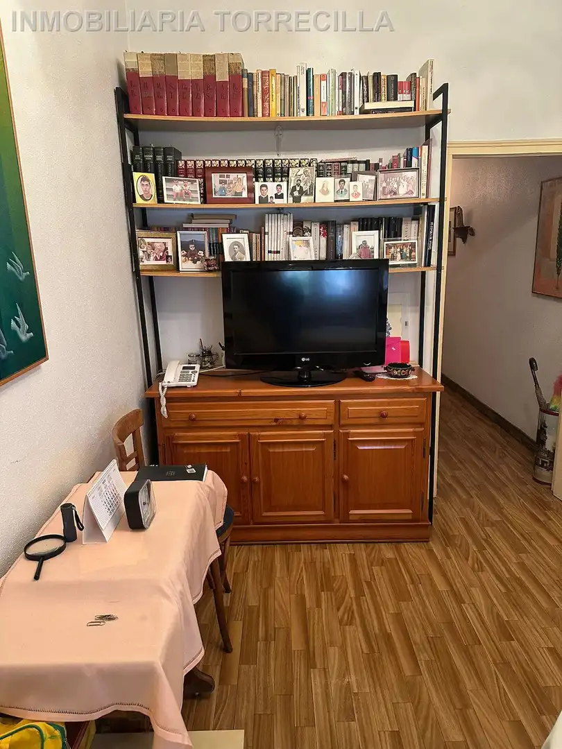 Sala d'estar de Pis en venda en Valladolid amb Balcó