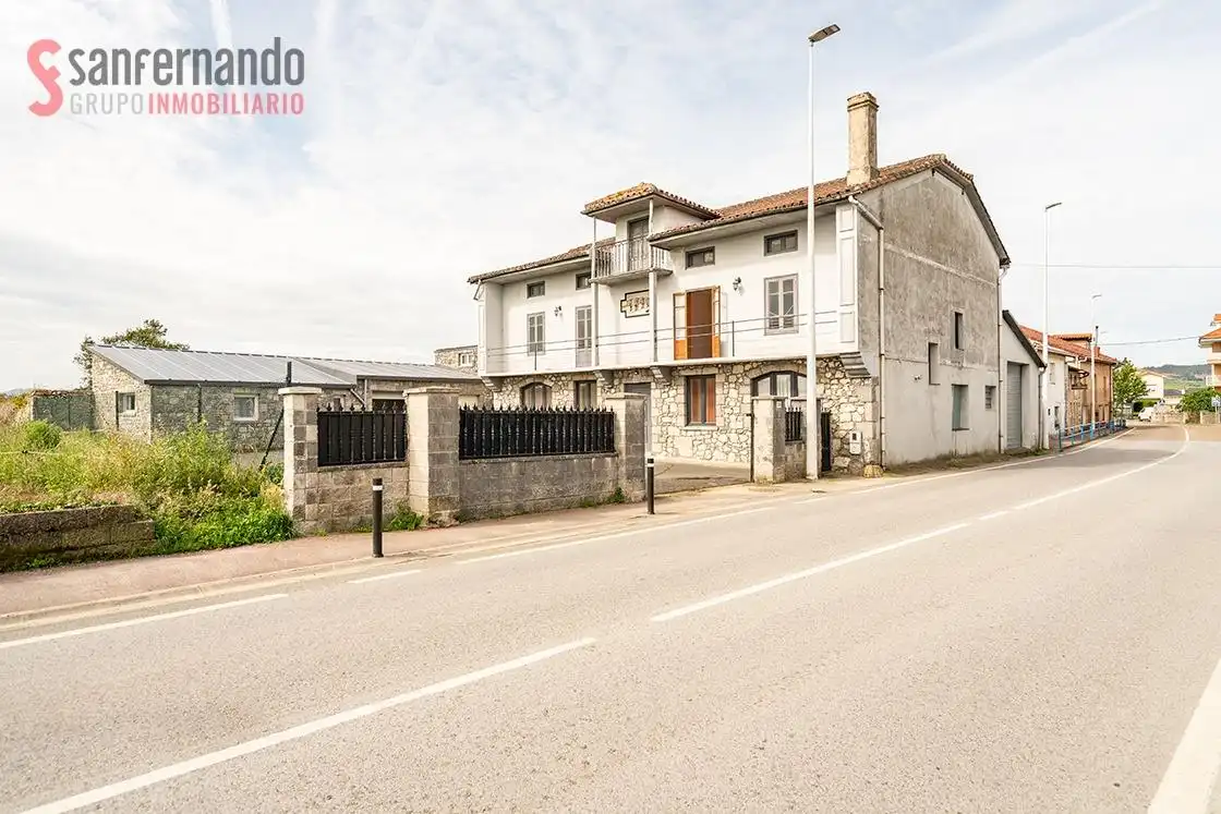 Casa o xalet en venda en Santa Cruz de Bezana amb Terrassa i Traster