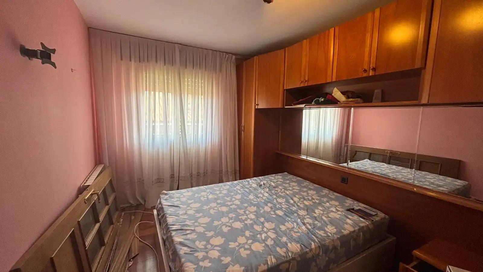 Schlafzimmer von Wohnung zum Verkauf in Rasines mit Heizung, Möbliert und Ofen