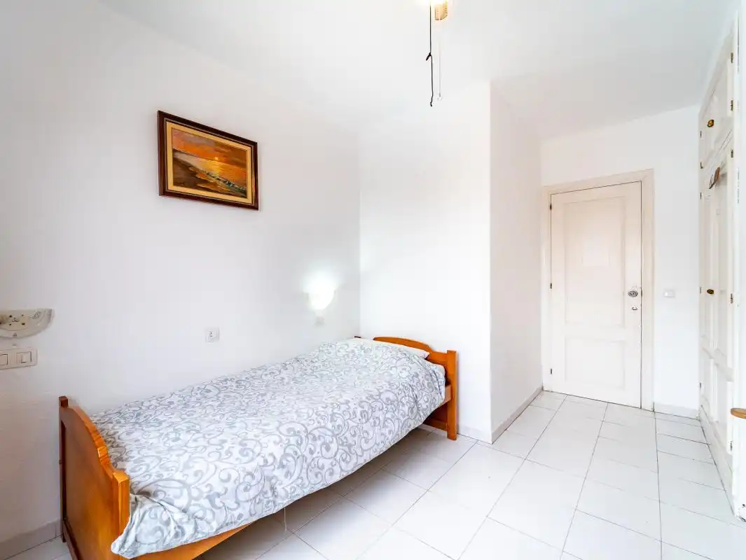 Schlafzimmer von Maisonette zum Verkauf in Málaga mit Klimaanlage, Heizung und Privatgarten