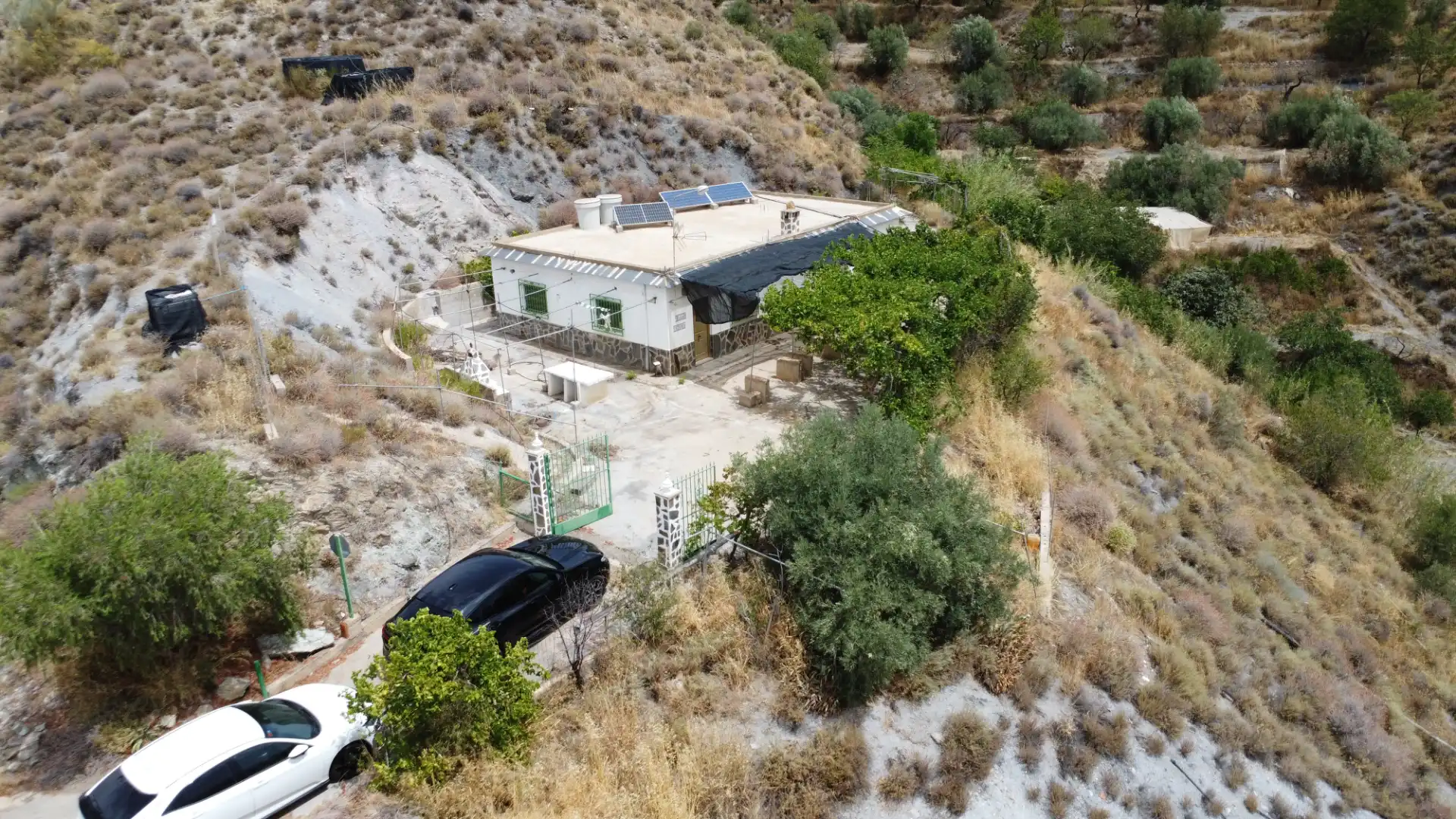 Vista exterior de Casa o xalet en venda en Nevada amb Jardí privat, Terrassa i Moblat