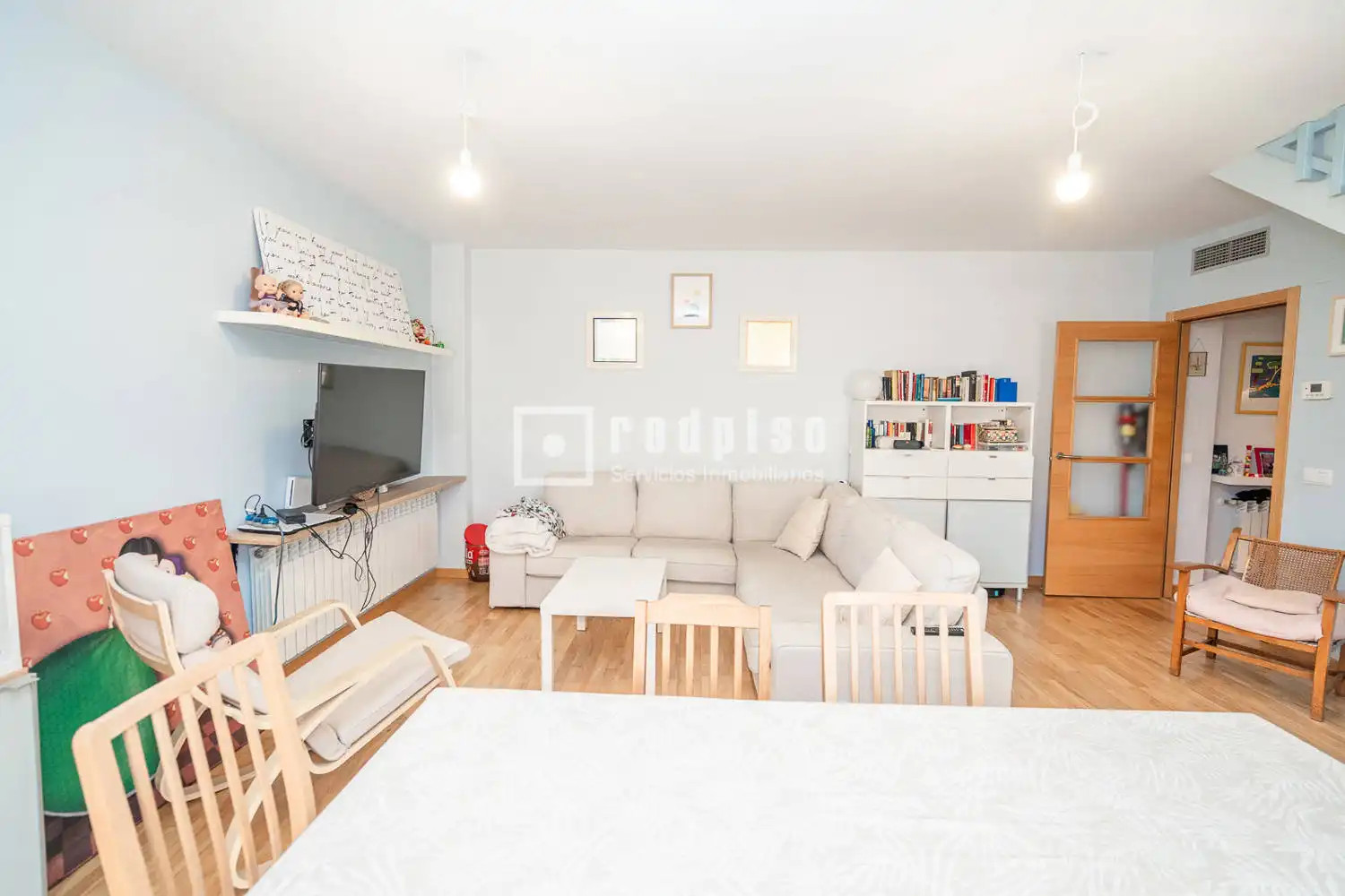 Sala de estar de Piso en venta en Arroyomolinos (Madrid) con Aire acondicionado, Calefacción y Jardín privado