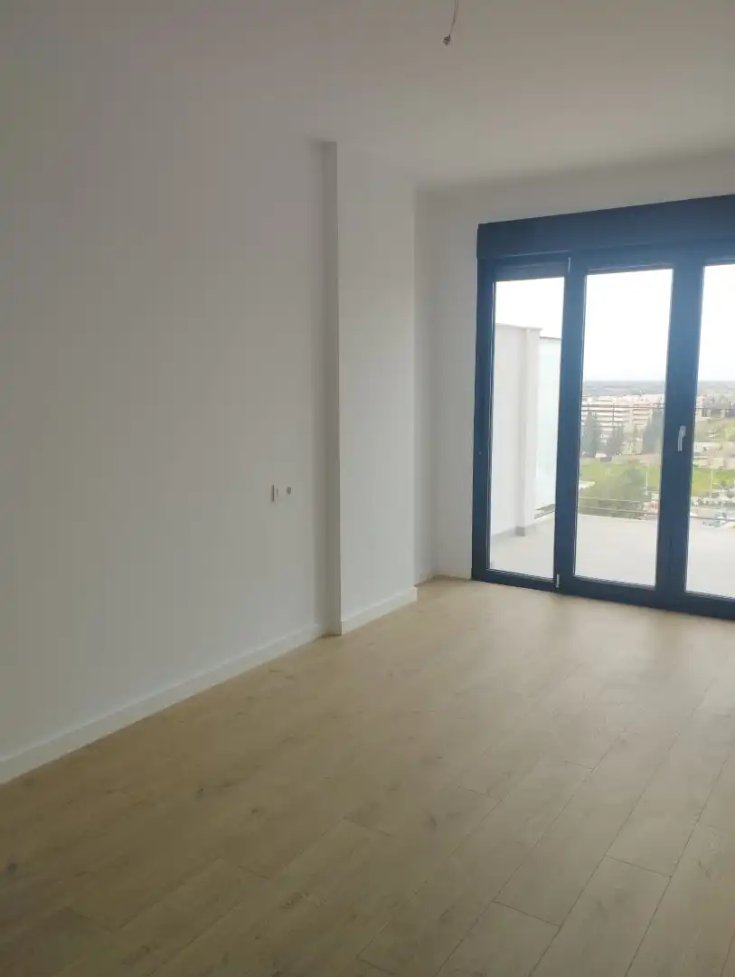 Attic for rent in Granada  with Air Conditioner, Heating and Storage room