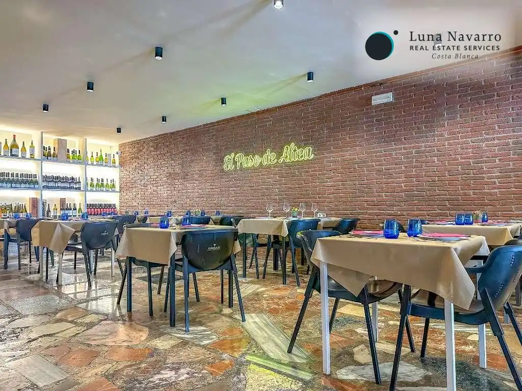 Local de alquiler en Altea con Aire acondicionado, Terraza y Amueblado