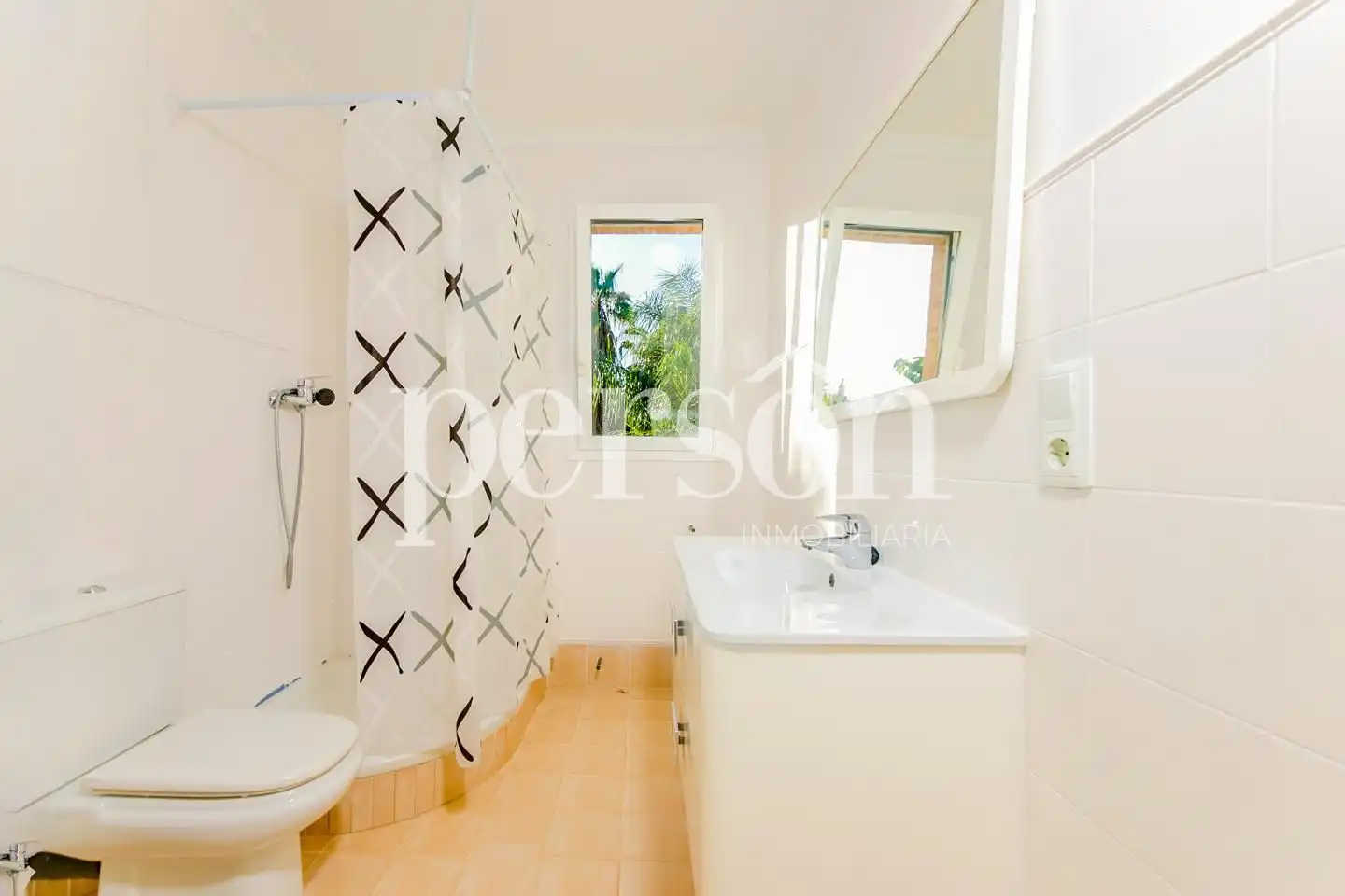 Bathroom of Houses for rent in Bétera  with Air Conditioner, Private garden and Terrace