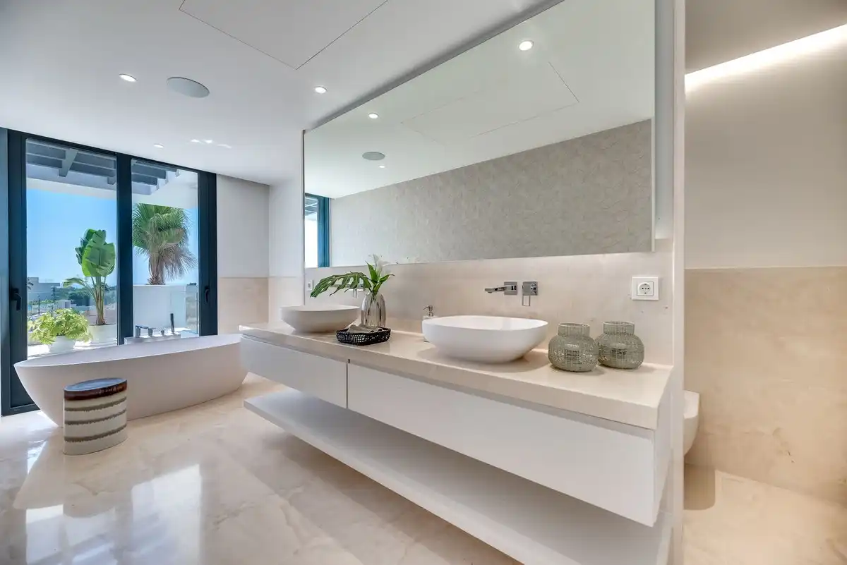 Chalet con piscina en venta en Milla de Oro, imagen 13