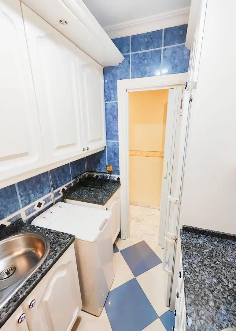 Kitchen of Flat for rent in Sevilla  with Air Conditioner, Terrace and Furnished
