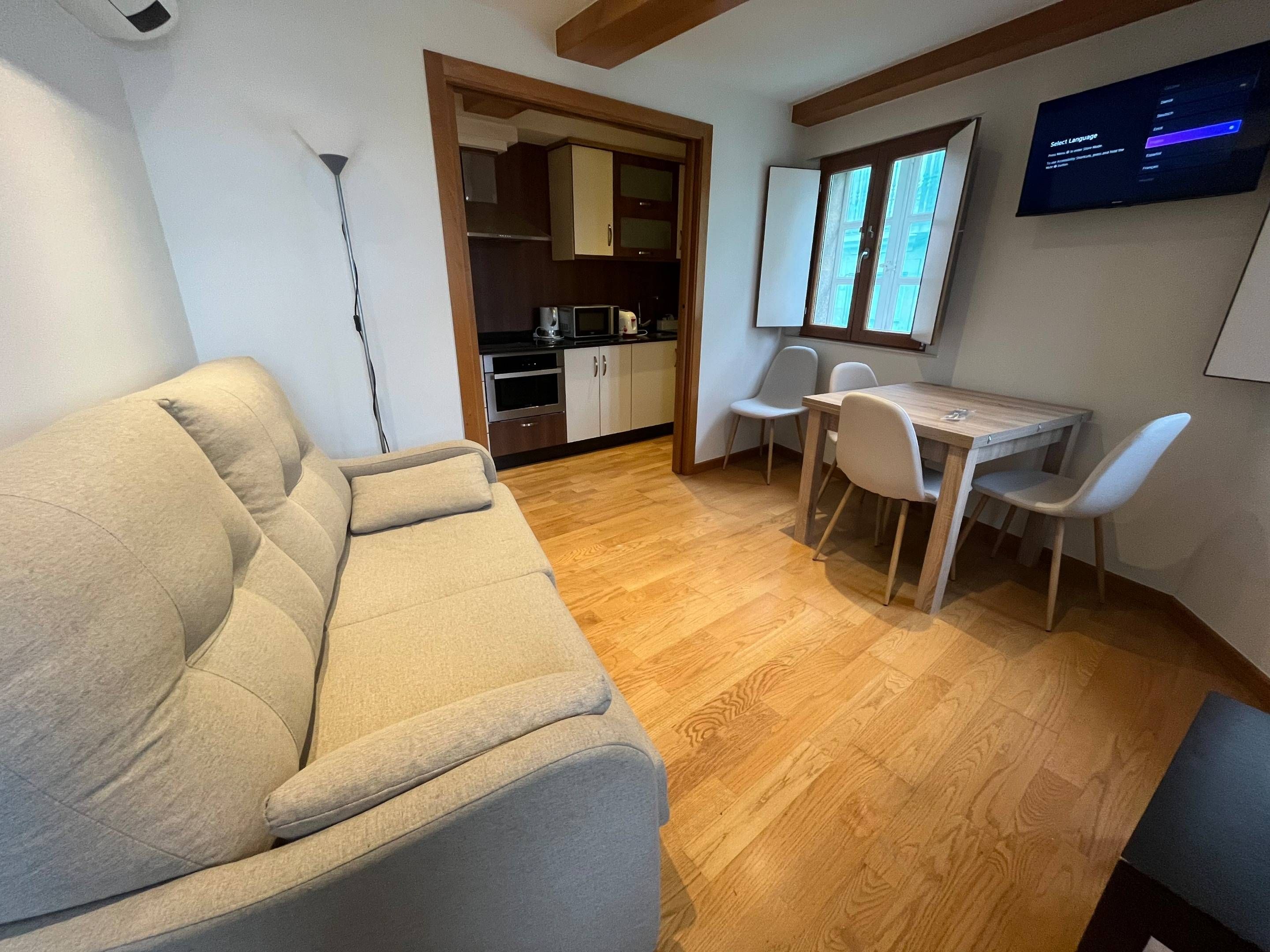 Living room of Apartments for rent in Santiago de Compostela   with Furnished