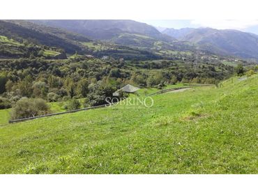 Terreno residencial en venta en Calle Narganes 1