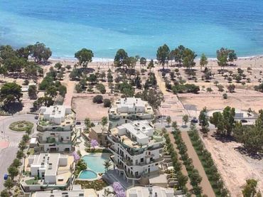 Adossat amb piscina en venda a Platja de Torres