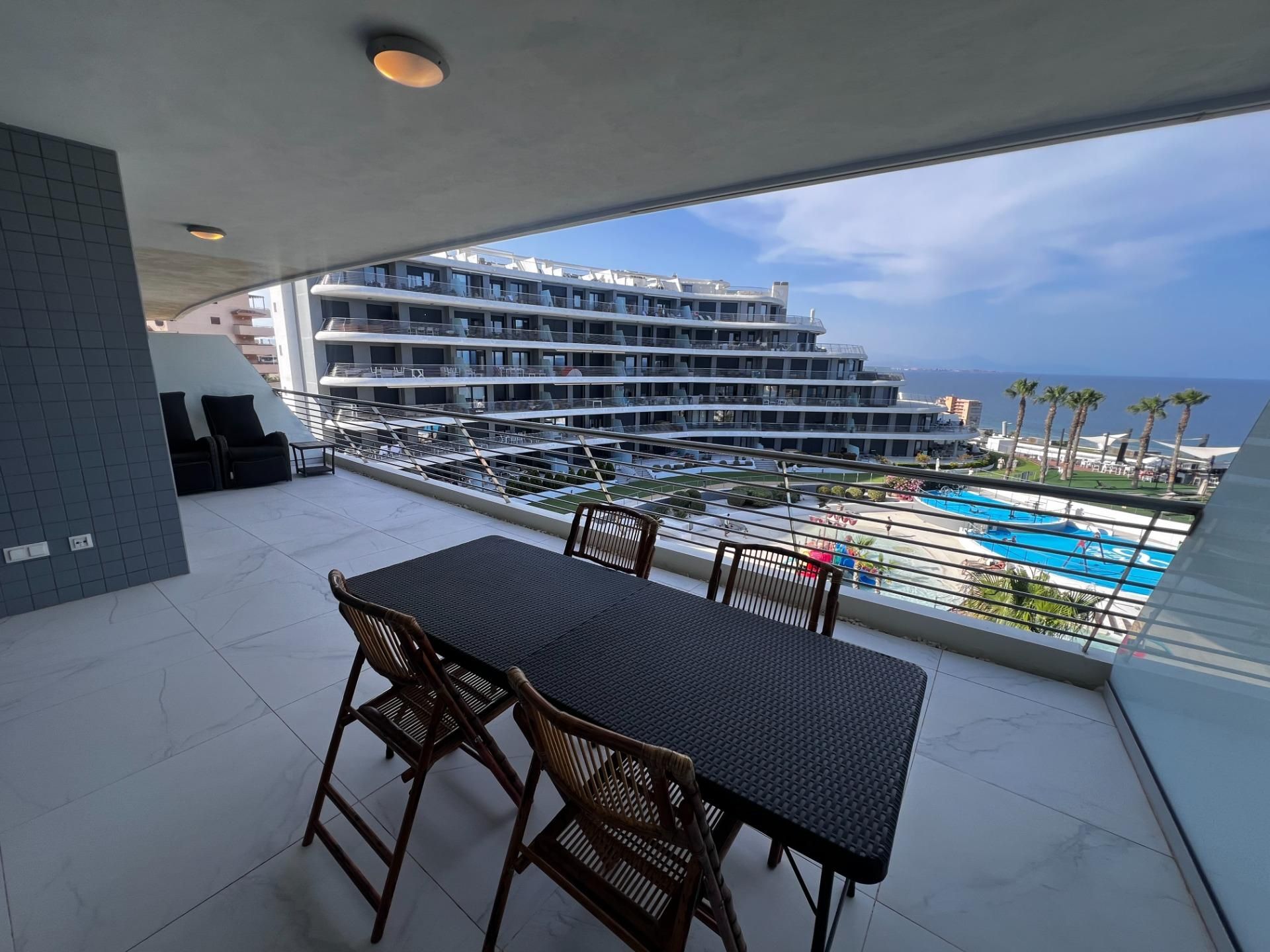 Terrassa de Apartament en venda en Elche / Elx amb Aire condicionat, Jardí privat i Terrassa