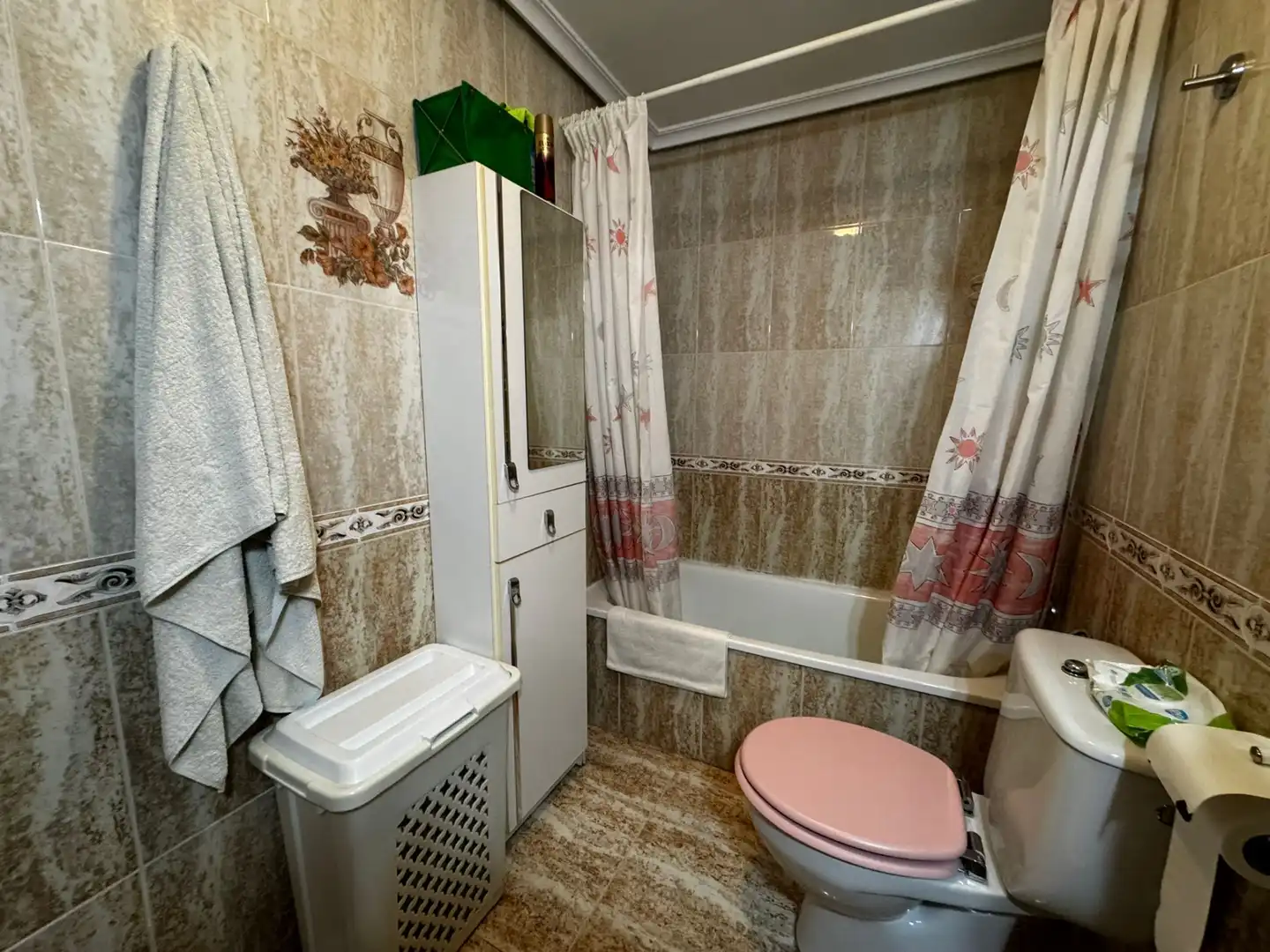 Badezimmer von Dachboden zum Verkauf in Torrevieja mit Klimaanlage, Terrasse und Möbliert