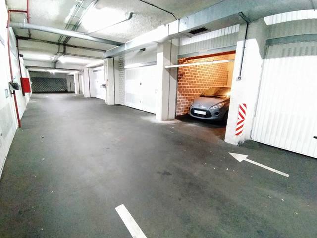 Garaje en Venta en La Magdalena