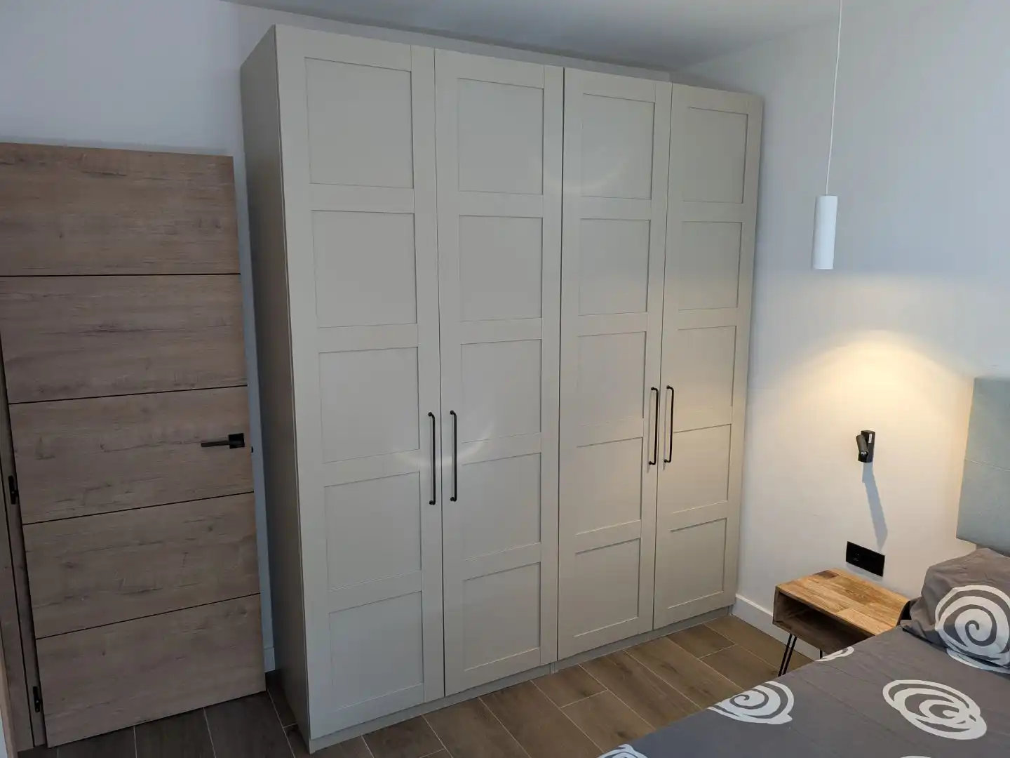 Dormitori de Apartament de lloguer en Badajoz amb Aire condicionat, Parquet i Moblat