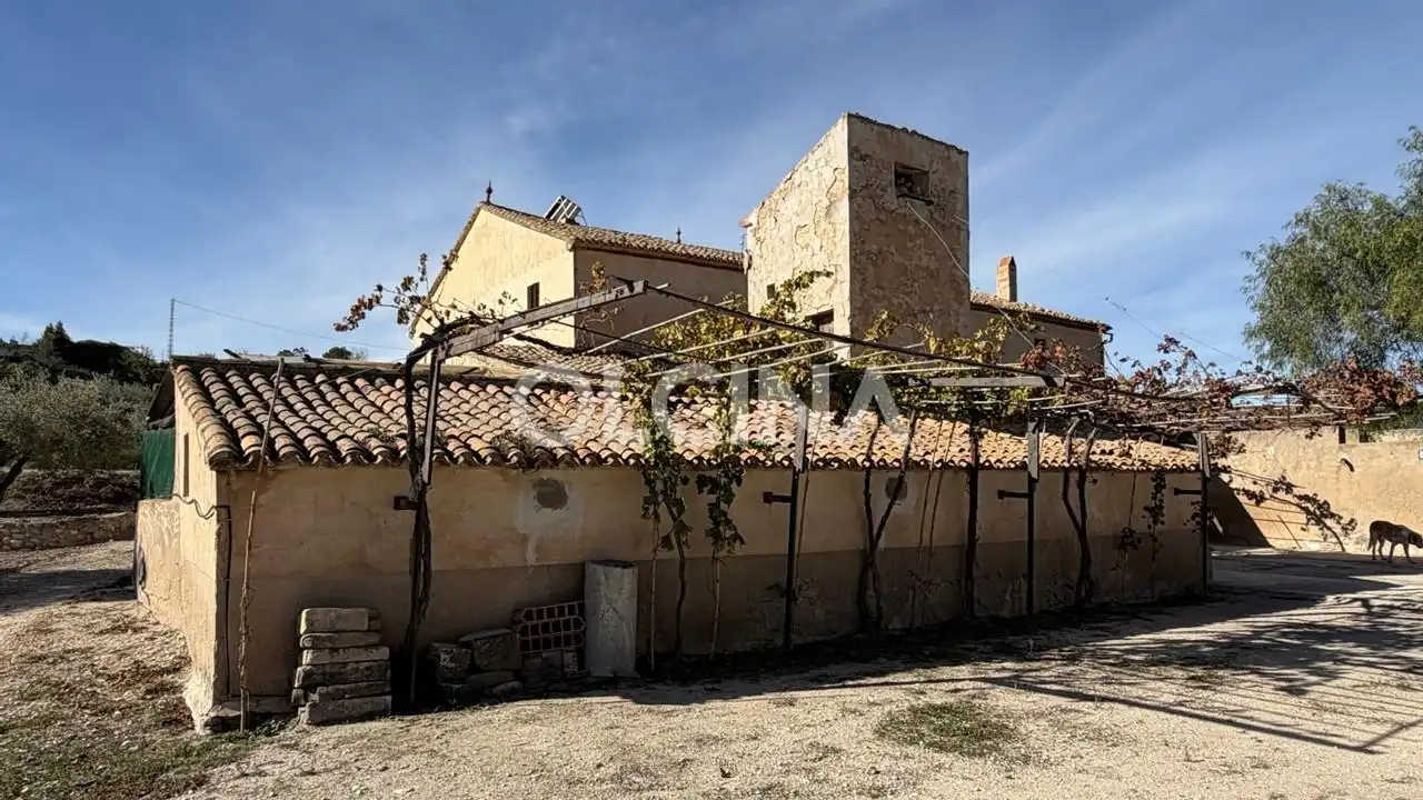 Vista exterior de Finca rústica en venda en Tibi amb Piscina